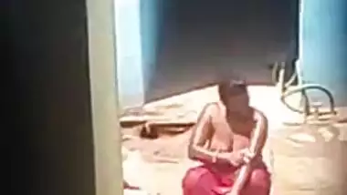 Desi aunty bath