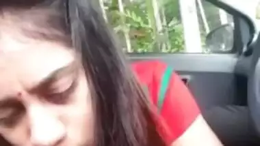 Indian Girl expert blow job bj in car .mp4