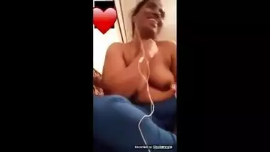 Desi aunty fingering pussy on video call with husband