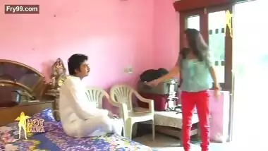 Tharki Pandit With Sexy Aunty