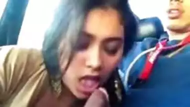 hot NRI babe sucking BF on lunch break in car part 2
