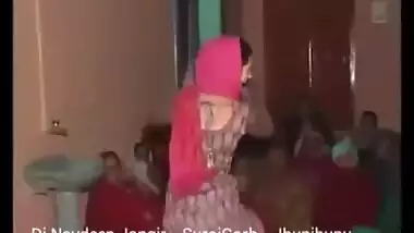 Haryanvi Bhabhi Dancing - Movies. video2porn2