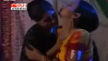 Hot Bhojpuri sex video featuring a lesbian porn