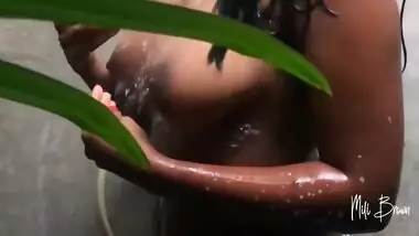 Gorgeous Ebony Babe Bathing In Bali Vacation