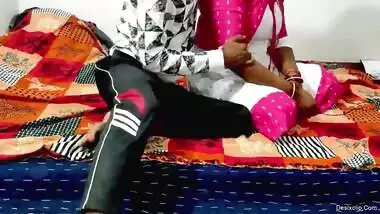 Rocking hot ass showing Shilpa mallu aunty