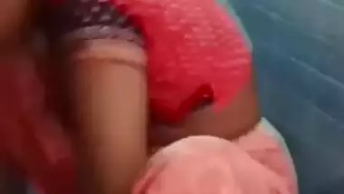 her hubby making video of bathing bhabhi