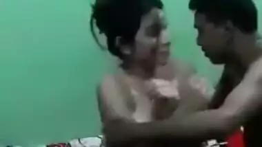 Hidden cam sex video with young Gujju randi