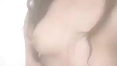 Selfmade Video Riya Bhabi Selfi Show Sexy Boobs Thoda Face Bhi Dhikaya