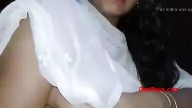 Sexy Mallu Diya Bhabhi Boobs - DesiPapa.com