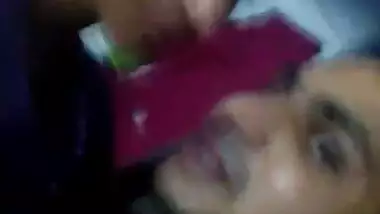 Amateur Desi girl boobs sucking video exposed on the net