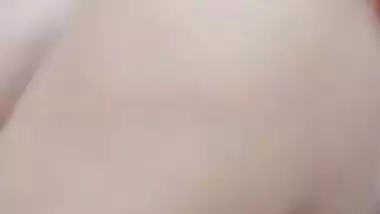Desi aunty fingering pussy selfie video