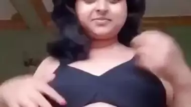 Beautiful Horny Bengali Unsatisfied Boudi Fingering