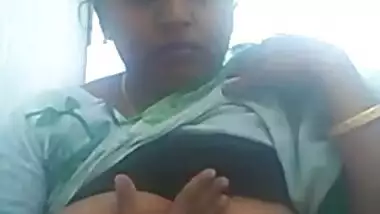 mallu aunty hot boob pussy show and press