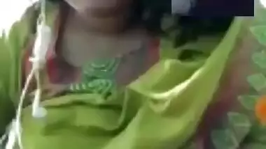 Beautiful Desi Married Bhabi Showing On Video Call