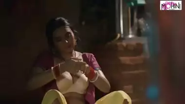 Indian two hot sexy lesbian bhabi romance with each other to satisfy their pussy