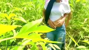 Sexy Desi Babe Got Huge Cumshot In The Woods - Risky Public Sex