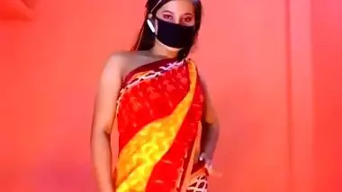 Indian College Girl Dancing – Movies