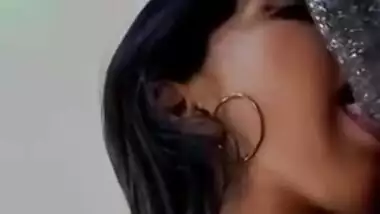 Sexy Lankan Girl Blowjob