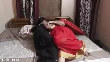 Young Boy In Desi Hot Bhabi And Sexy Aunty Fucking With