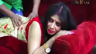 Bhabhi Ke Kamar Ka Dard Kra Thik Chudai Karke