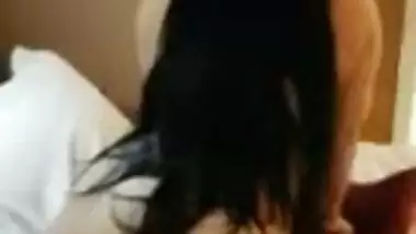 British arab saudi wife shows her long hair and chubby body in hotel room بنت الخليجية اجمل قحبة