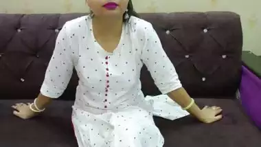 Indian desi Fuddi check karo jara desi indian porn range hath pakda chut ka lalch dekar aapni Gand marwai