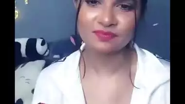 Aabha Paul Too Hot Sexy 3mins live