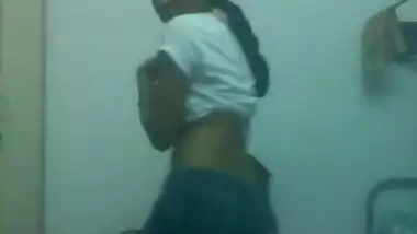 Sexy Telugu Girl’s Naked Dance In Bedroom