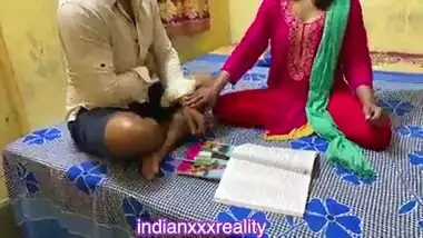 Hindi bf chudai wali film indian sex videos on Xxxindiansporn.com
