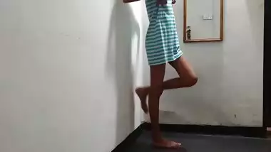 Sri Lankan In College Girl Fuck With Her Best Friend Homemade Standing Fuck