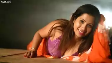 Big boobs model Nandita photoshoot video – 4