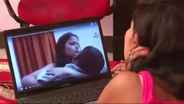 Free Indian bhabhi porn mms of a sexy girl and her neighbor.