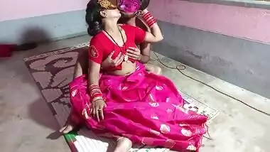 Desi Fuck My Newley Married When Her Husband Resting On Her With Honey Moon