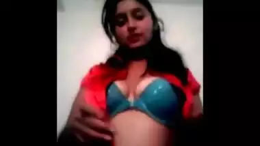 chandigar babe fucking and showing her tits