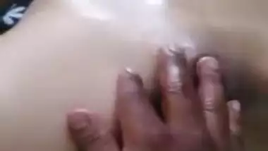 Telugu Babe Boob Press n Pussy Fingered Hard wid Moans