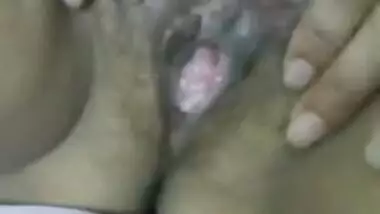 Desi Teen Virgin Pussy Fingering 