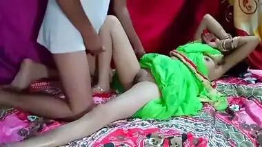 Indian Newly married bhabhi wedding night sex homemade