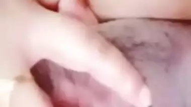 Village wife has XXX pinky flower to expose on camera in Desi porn