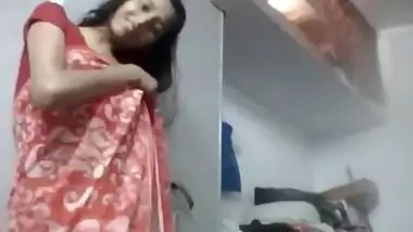 saree teen girl strip