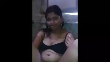 South Indian GF Sex MMS - Movies. video2porn2