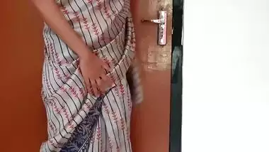 Sri Lankan School Teacher Fuck With Her Best Boy In The Class ටීචට හුකල ගත්තු සැප