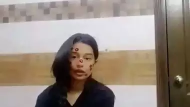 Indian nude MMS of a sexy girl fingering in her bathroom
