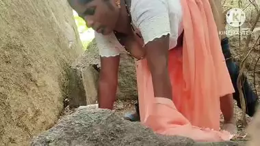 Indian outdoor sex of Nephew fucking his aunt in the bush