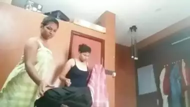 Bangalore College Girls Dress Change