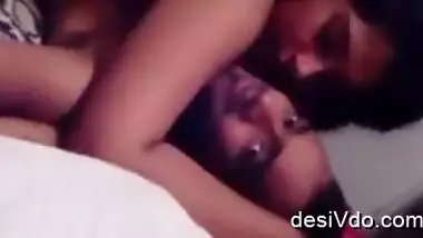 shoba aunty sucking bf leaked mms