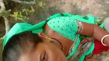 Local Dehati Randi Giving Blowjob In Woods