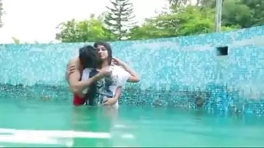 Outdoor xxx movies college girl sex with lover
