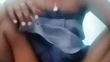 Indian Desi Village Babe Masturbating