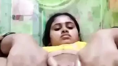 380px x 214px - Unsatisfied horny desi bhabi masturbating with room freshner bottle indian  sex video