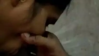 Crazy Desi Girl Sucking Dick